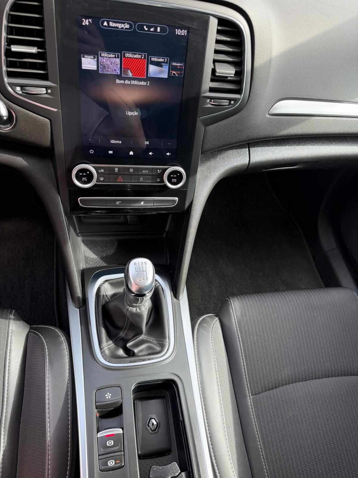renault-megane-sport-tourer-2021-diesel-1461cc