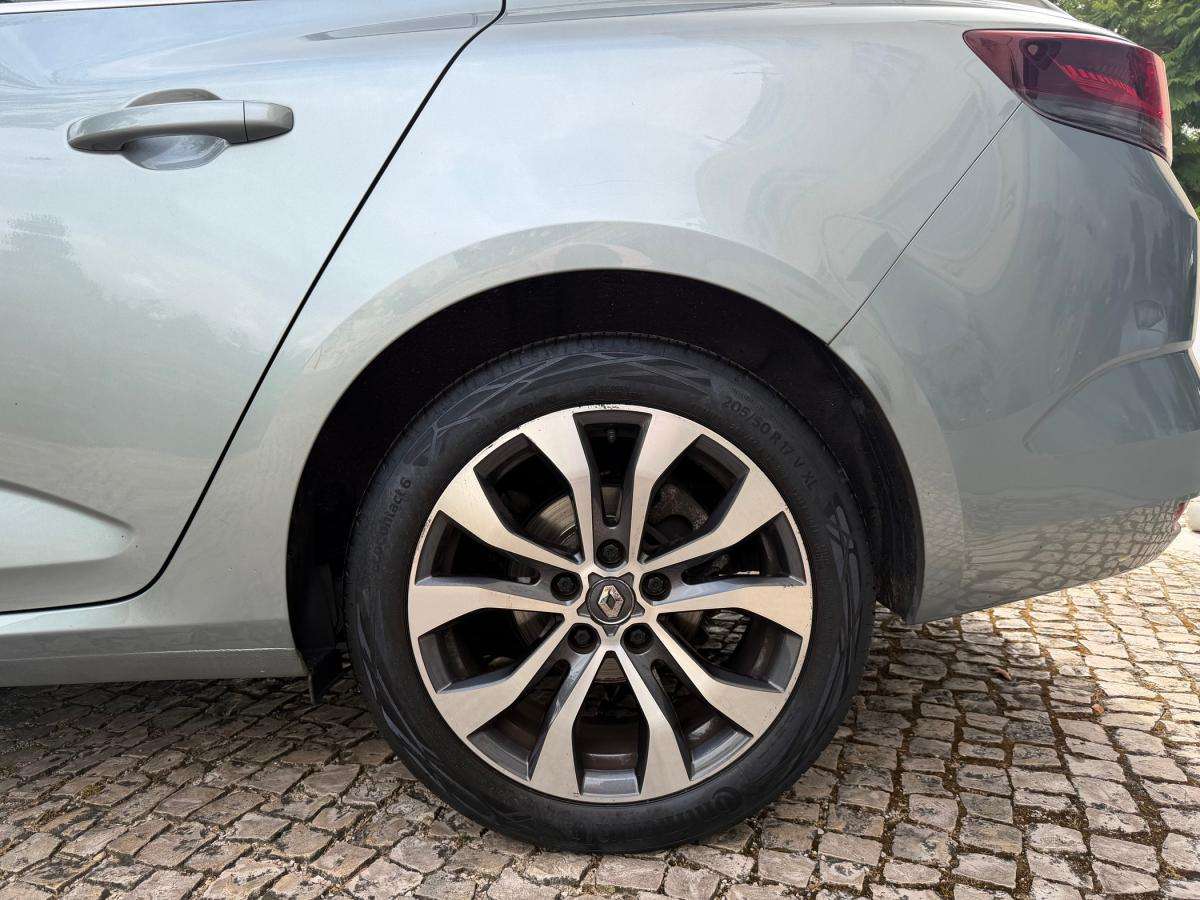 renault-megane-sport-tourer-2021-diesel-1461cc
