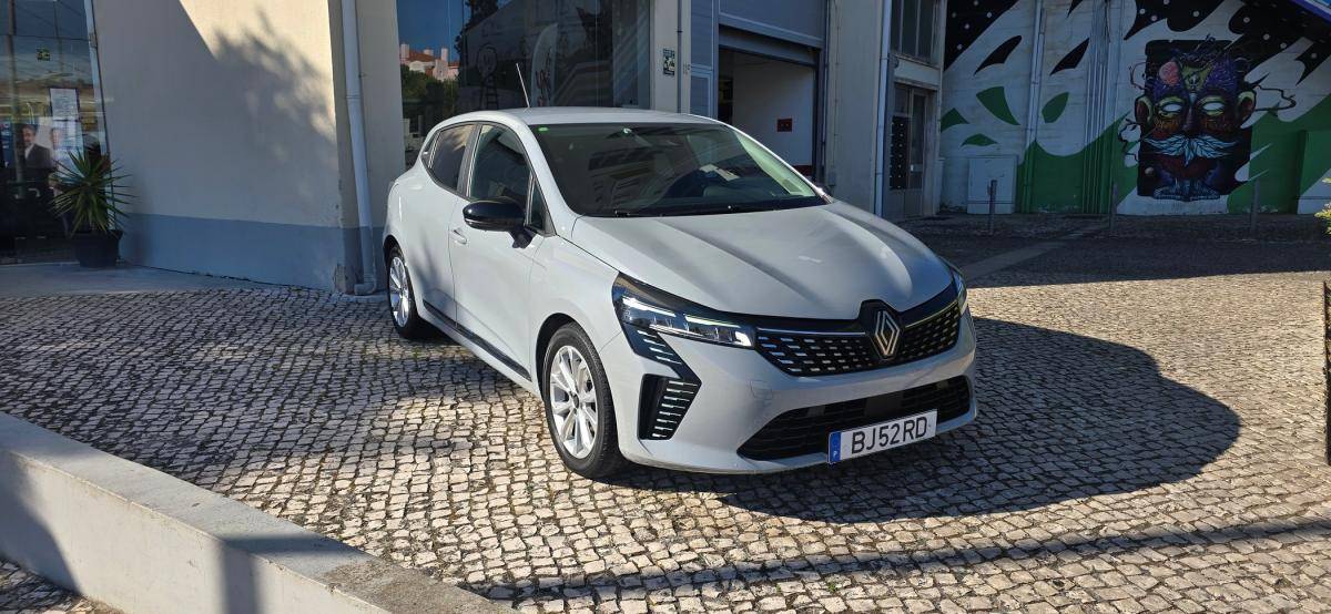 renault-clio-2024-gpl-999cc