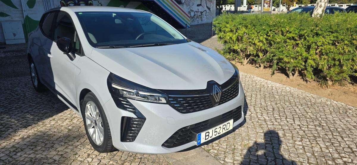 renault-clio-2024-gpl-999cc