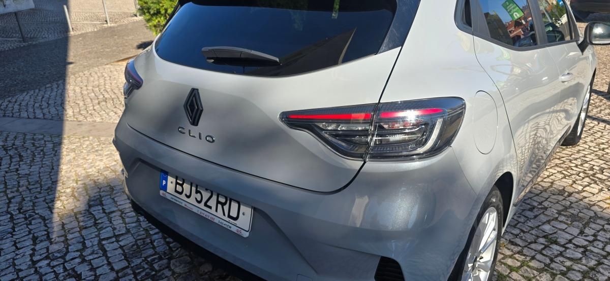 renault-clio-2024-gpl-999cc