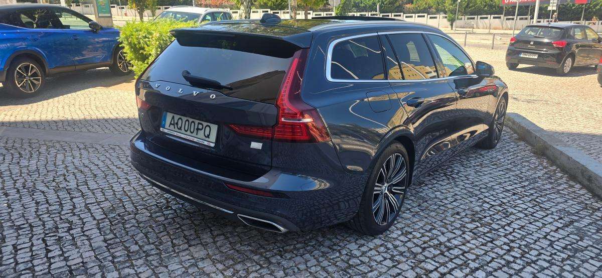 volvo-v60-2022-hibrido-a-gasolina-1969cc