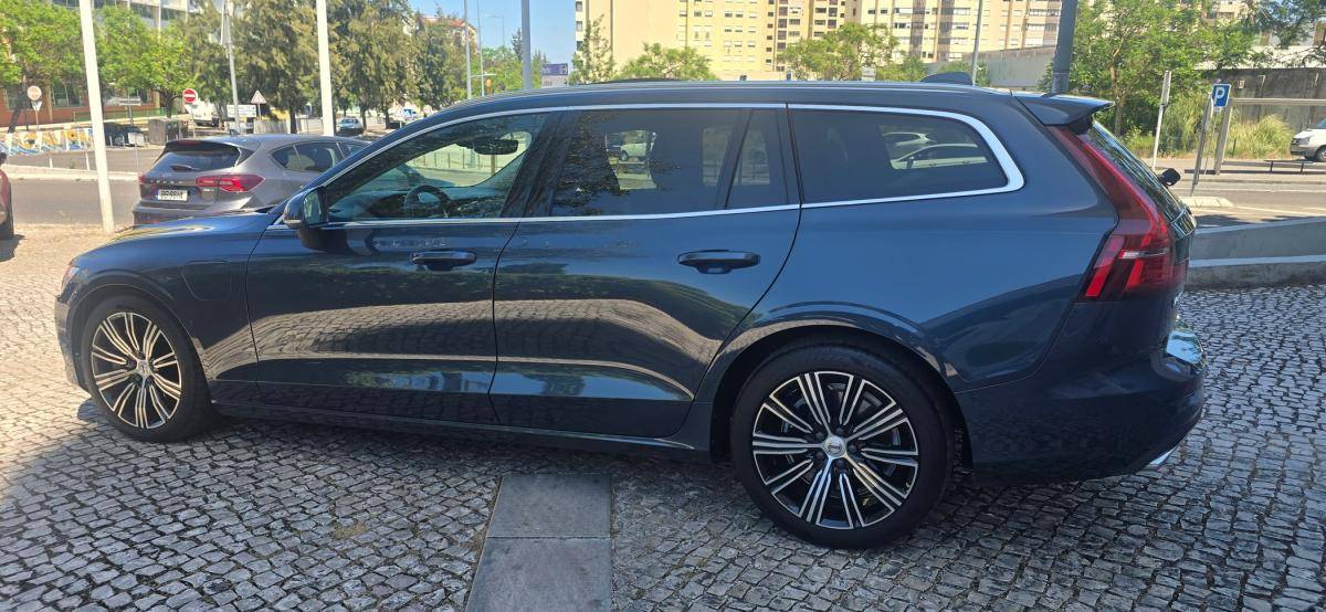 volvo-v60-2022-hibrido-a-gasolina-1969cc