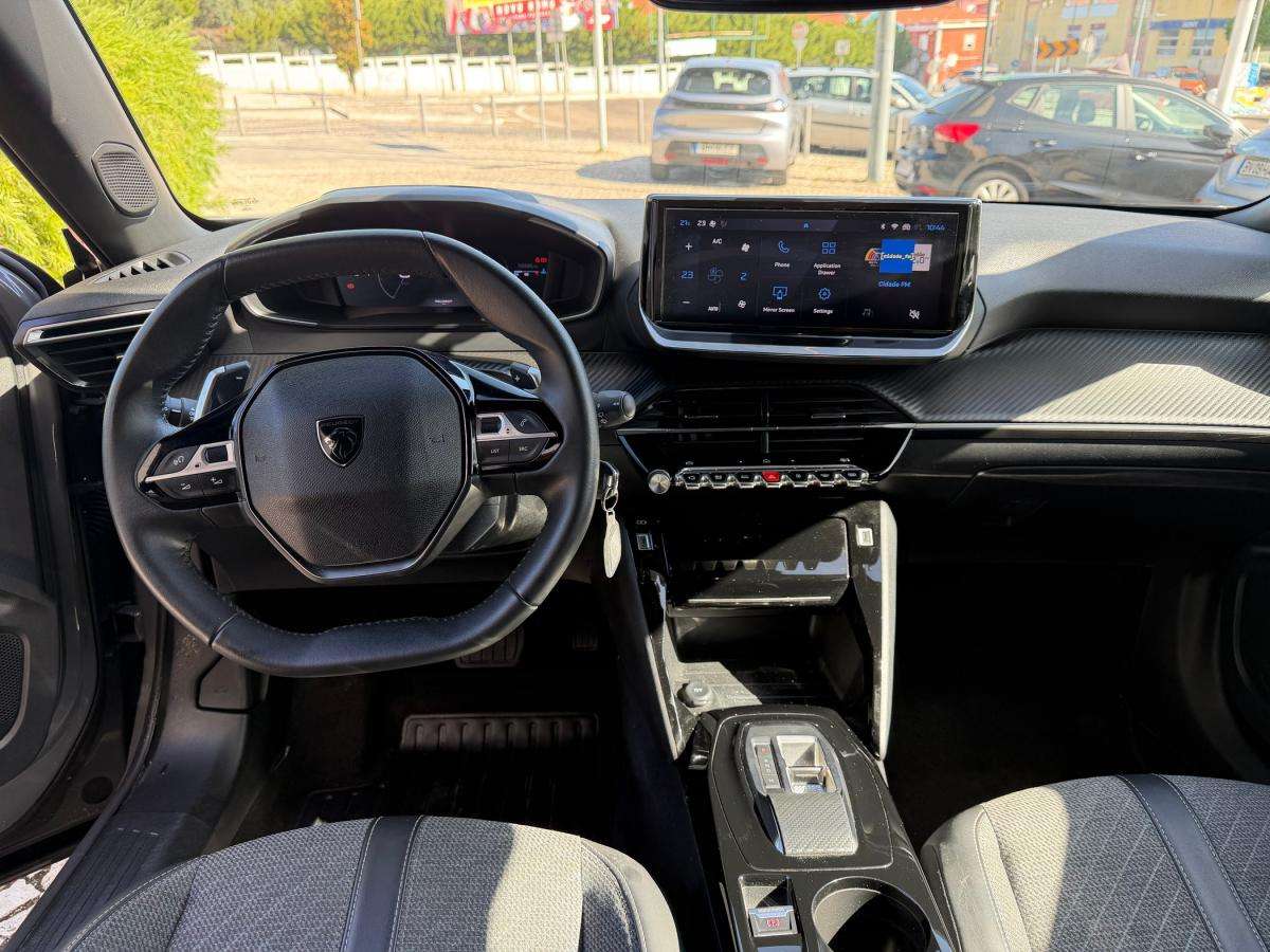 peugeot-2008-2024-gasolina-1199cc