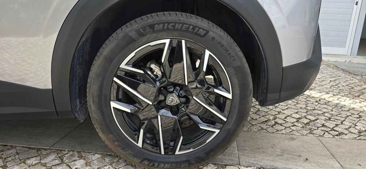 peugeot-3008-2025-gasolina-1199cc