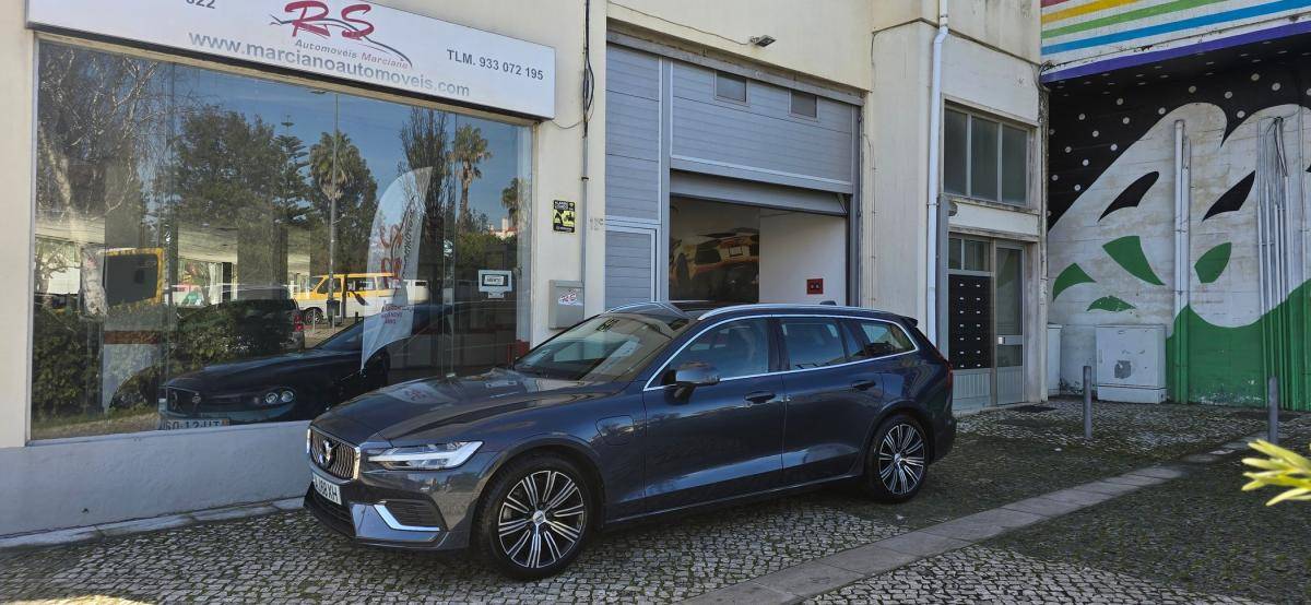 volvo-v60-2021-hibrido-a-gasolina-1969cc