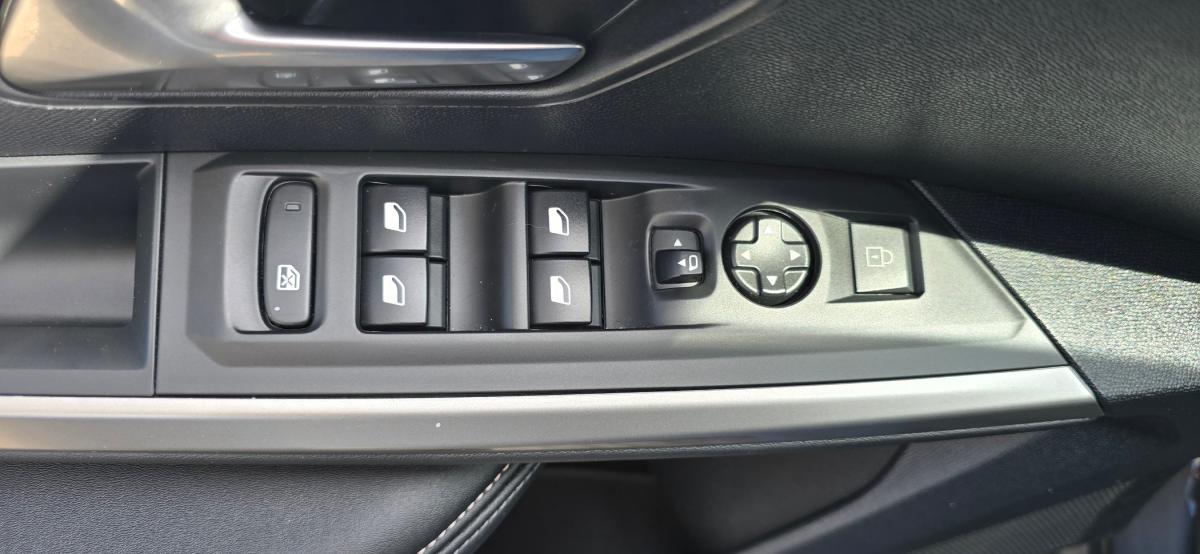 peugeot-5008-2025-gasolina-1199cc