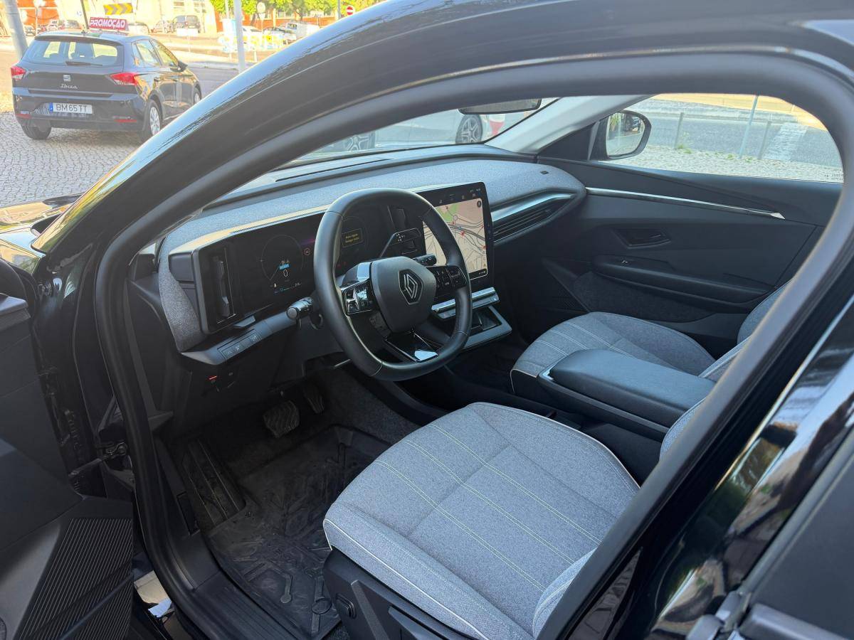 renault-megane-e-tech-2024-eletrico-0cc