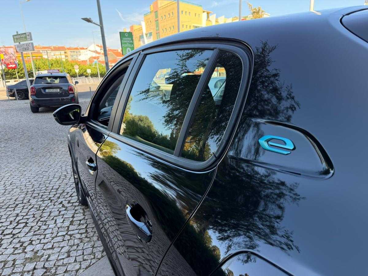 peugeot-208-2023-eletrico-0cc