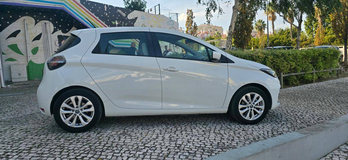 renault-zoe-2021-eletrico-500cc