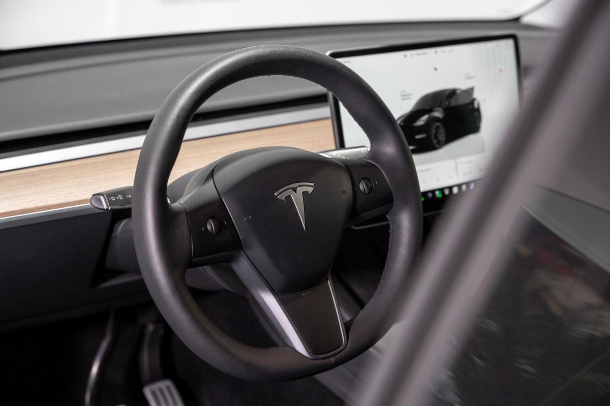 tesla-model-y-2023-eletrico-0cc