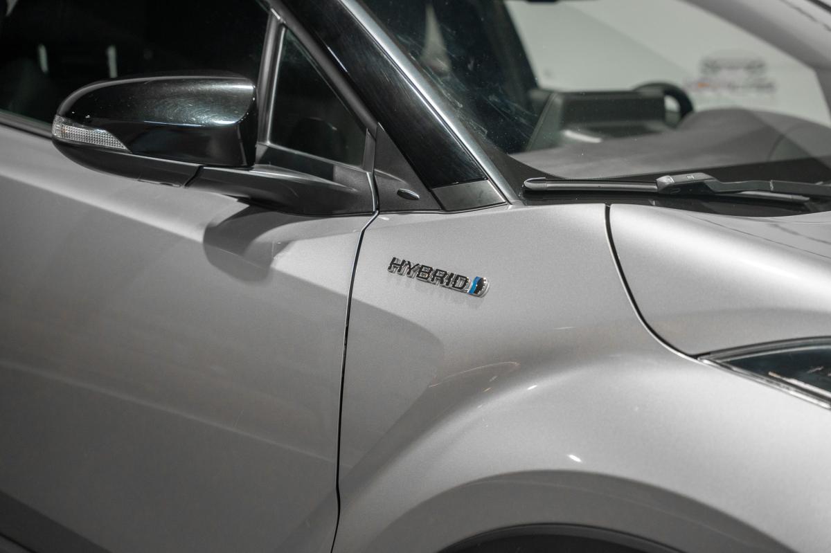 toyota-c-hr-2020-hibrido-a-gasolina-1987cc