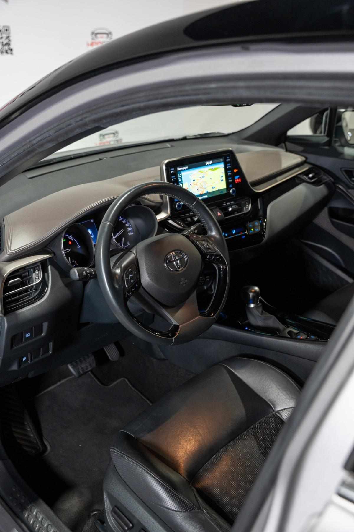 toyota-c-hr-2020-hibrido-a-gasolina-1987cc