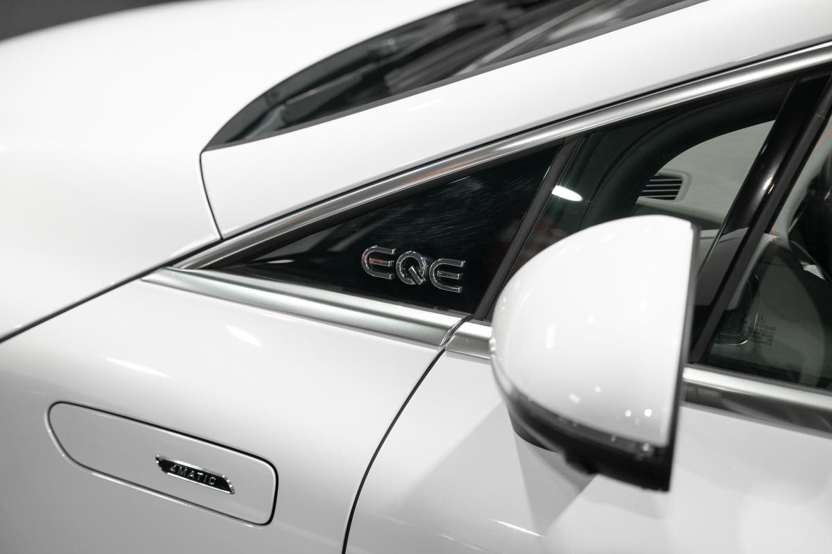 mercedes-benz-eqe-2022-eletrico-0cc