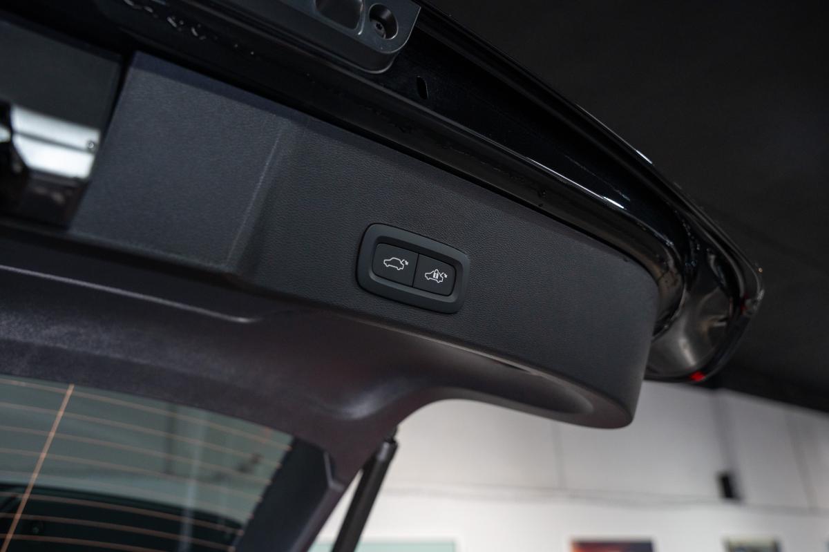 volvo-xc40-2024-hibrido-a-gasolina-1969cc