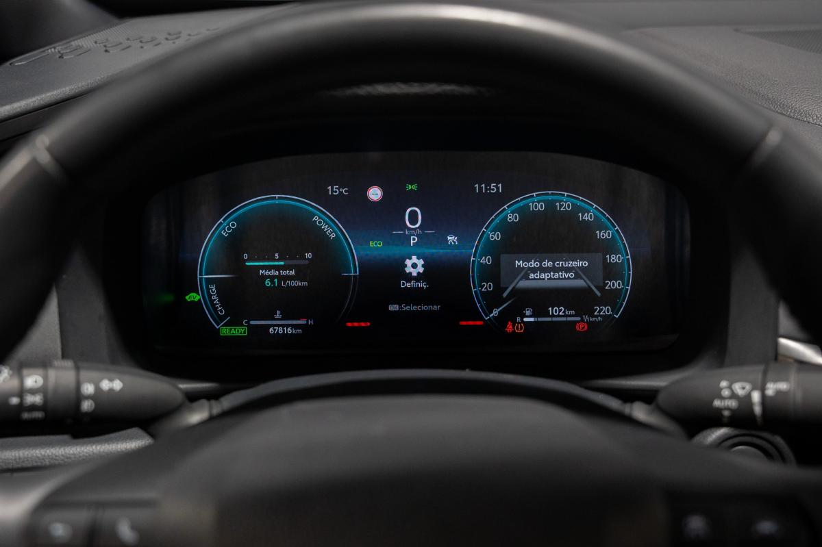 toyota-c-hr-2025-hibrido-a-gasolina-1798cc