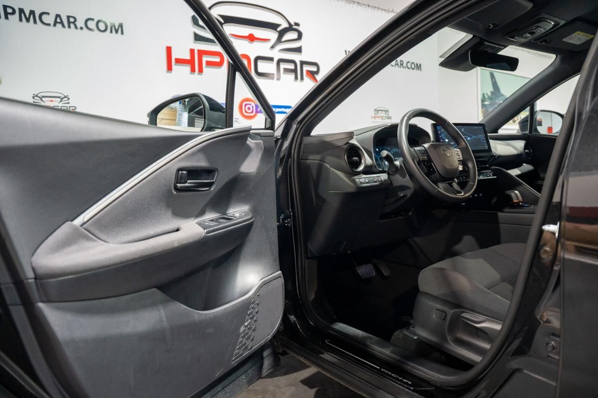 toyota-c-hr-2025-hibrido-a-gasolina-1798cc