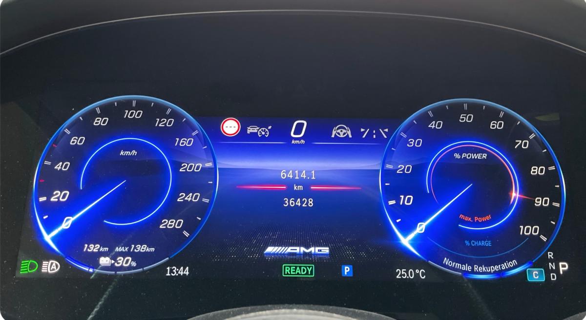 mercedes-benz-eqe-2023-eletrico-0cc