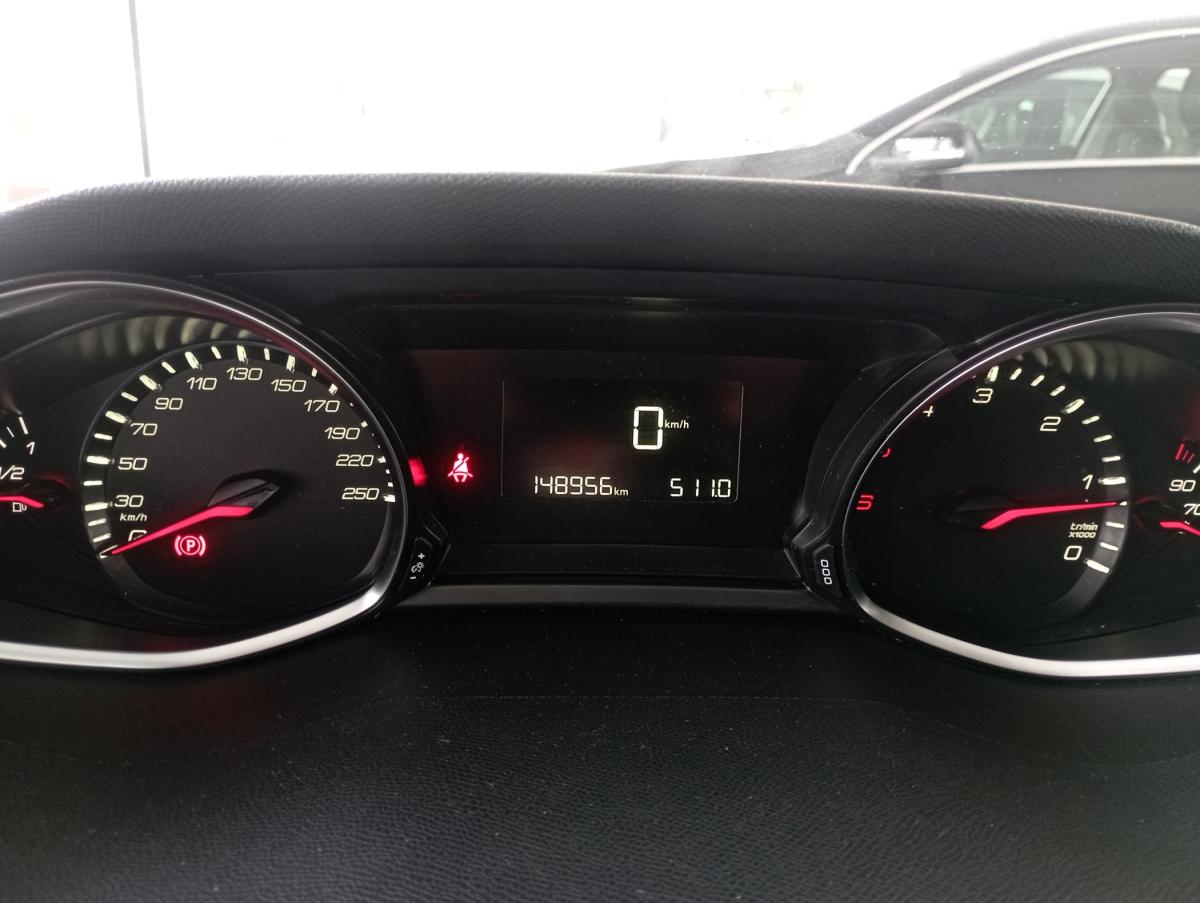 peugeot-308-2015-diesel-1560cc