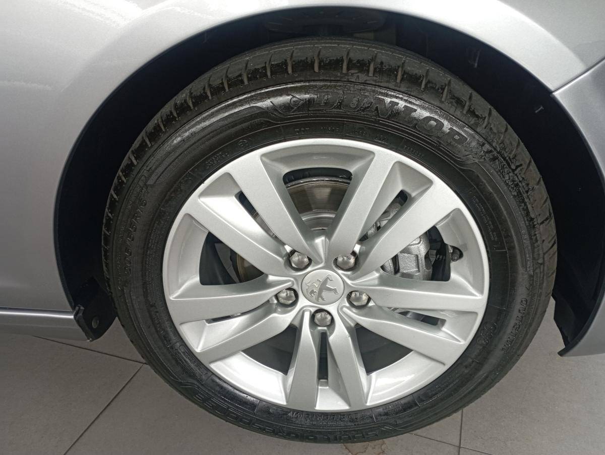 peugeot-308-2015-diesel-1560cc