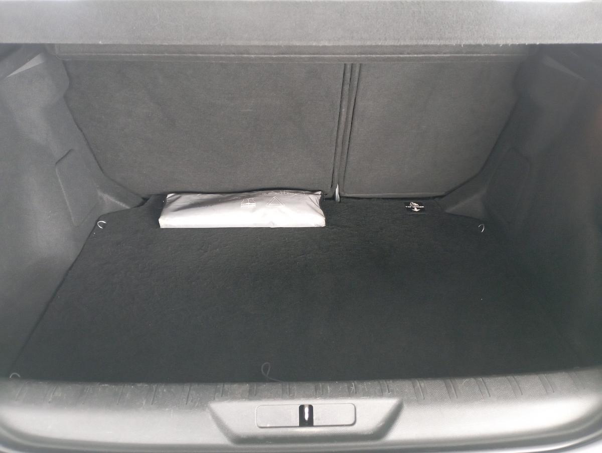 peugeot-308-2015-diesel-1560cc