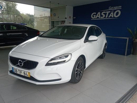 volvo-v40-2017-diesel-1969cc