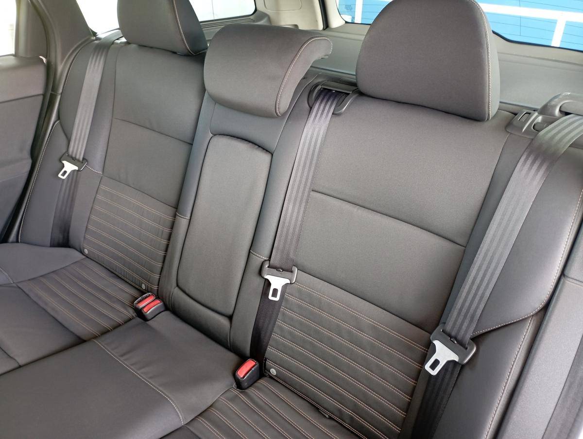 volvo-v50-2010-diesel-1560cc
