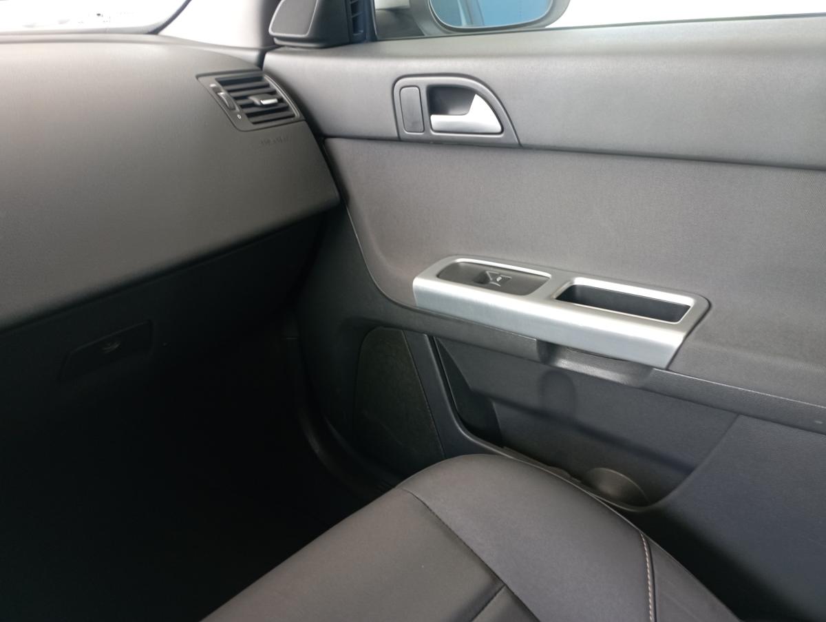 volvo-v50-2010-diesel-1560cc