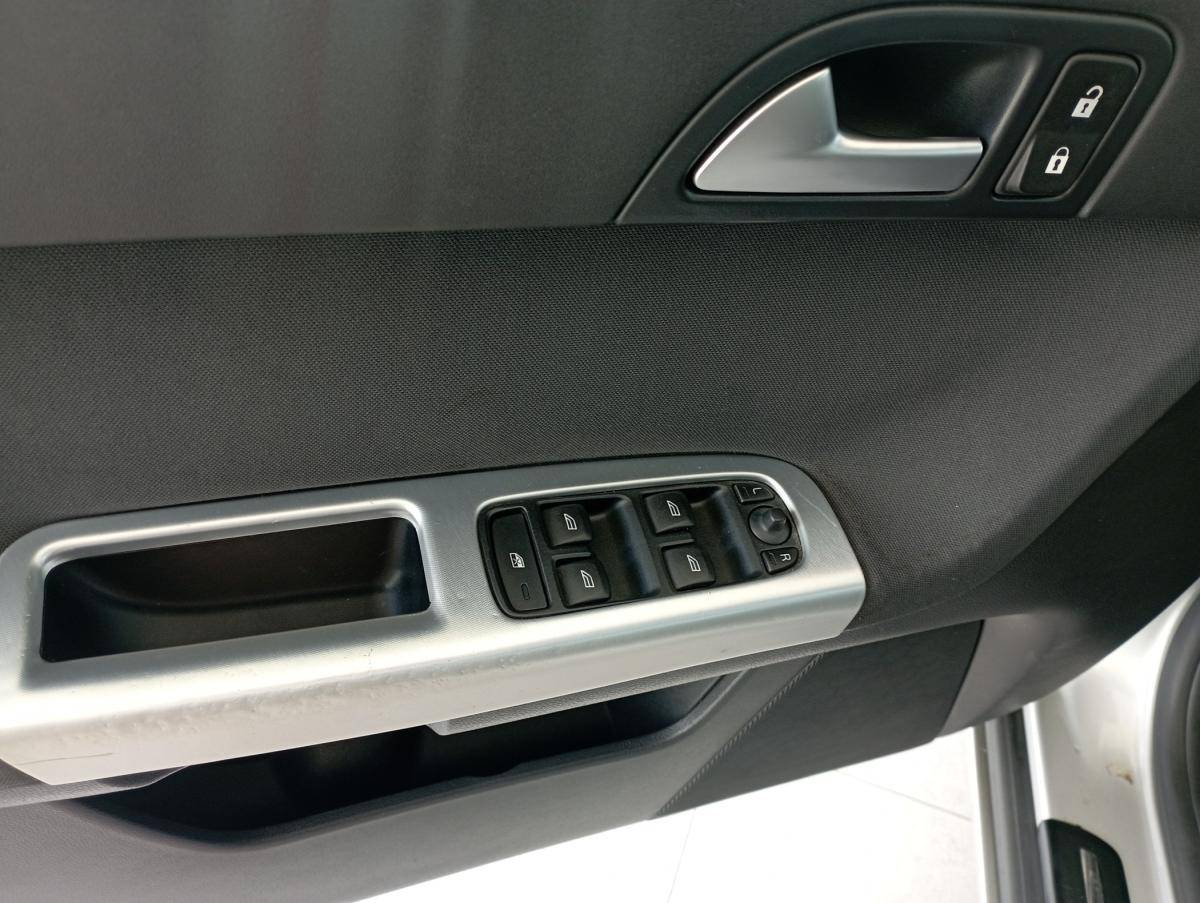 volvo-v50-2010-diesel-1560cc