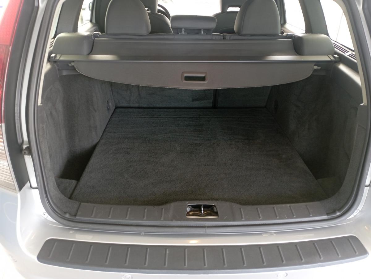 volvo-v50-2010-diesel-1560cc