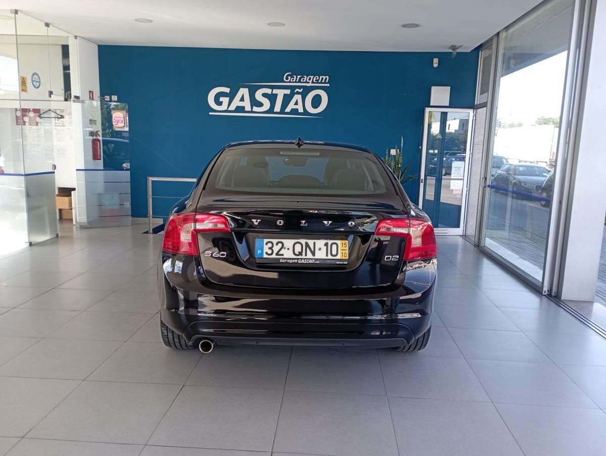 volvo-s60-2015-diesel-1969cc