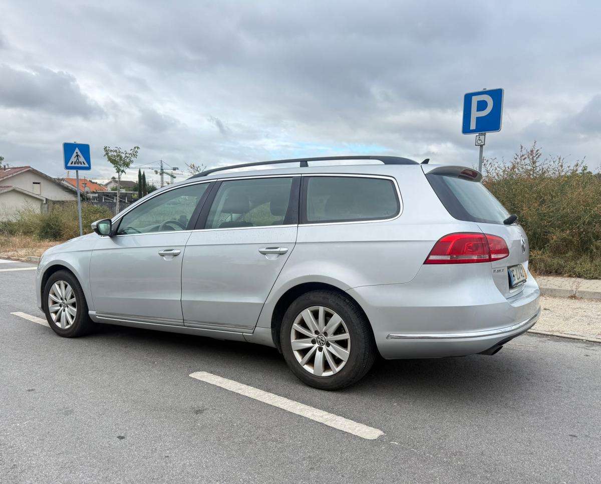 volkswagen-passat-2011-diesel-1598cc