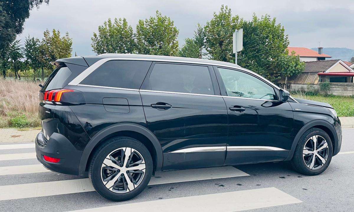 peugeot-5008-2020-diesel-1499cc