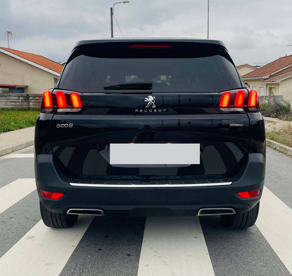 peugeot-5008-2020-diesel-1499cc