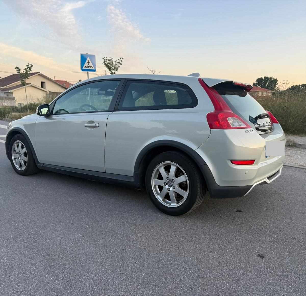 volvo-c30-2010-diesel-1560cc