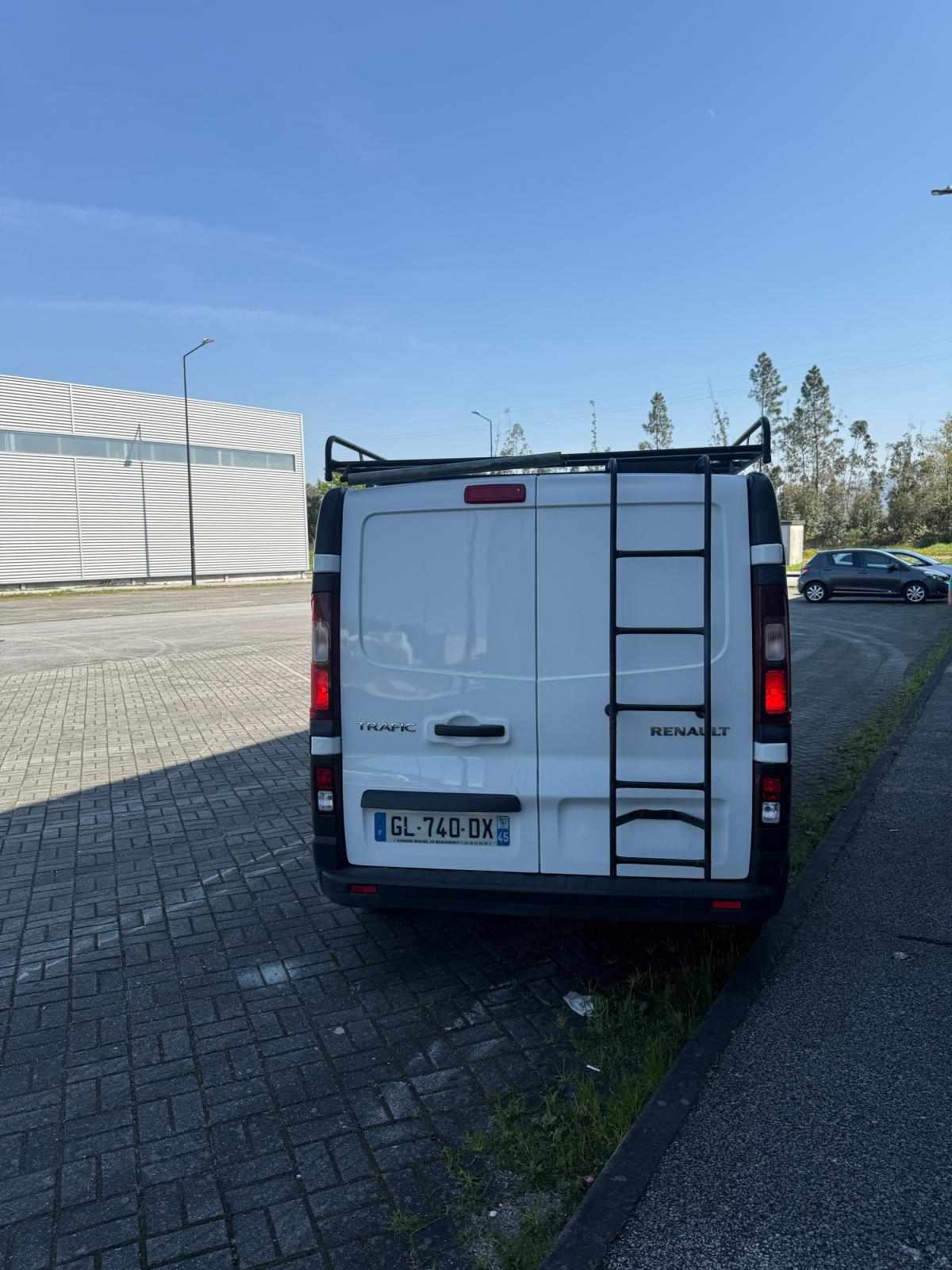 renault-trafic-2022-diesel-1997cc