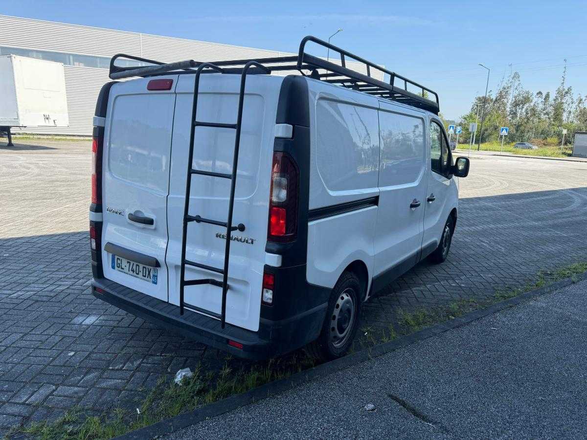 renault-trafic-2022-diesel-1997cc