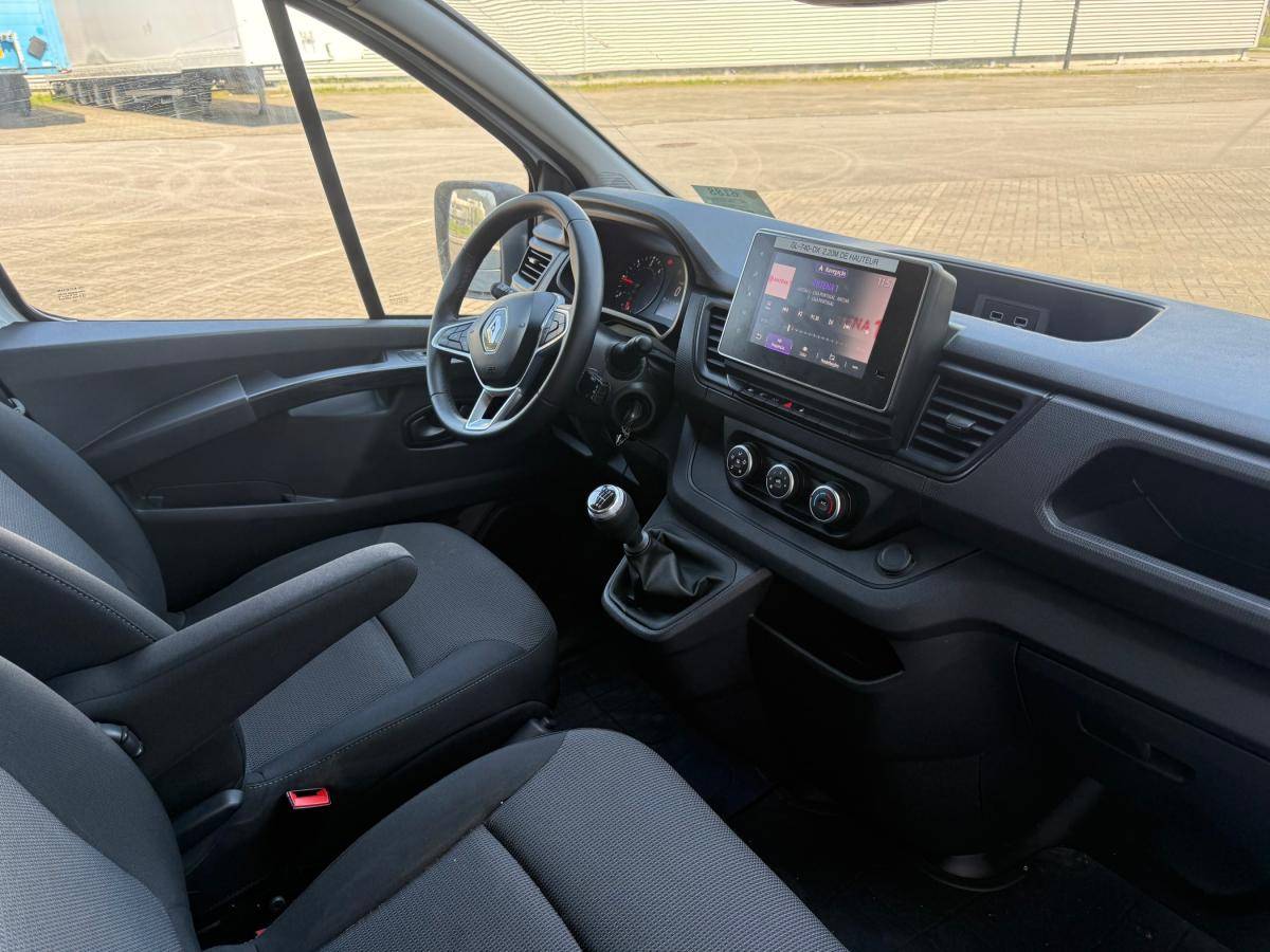 renault-trafic-2022-diesel-1997cc