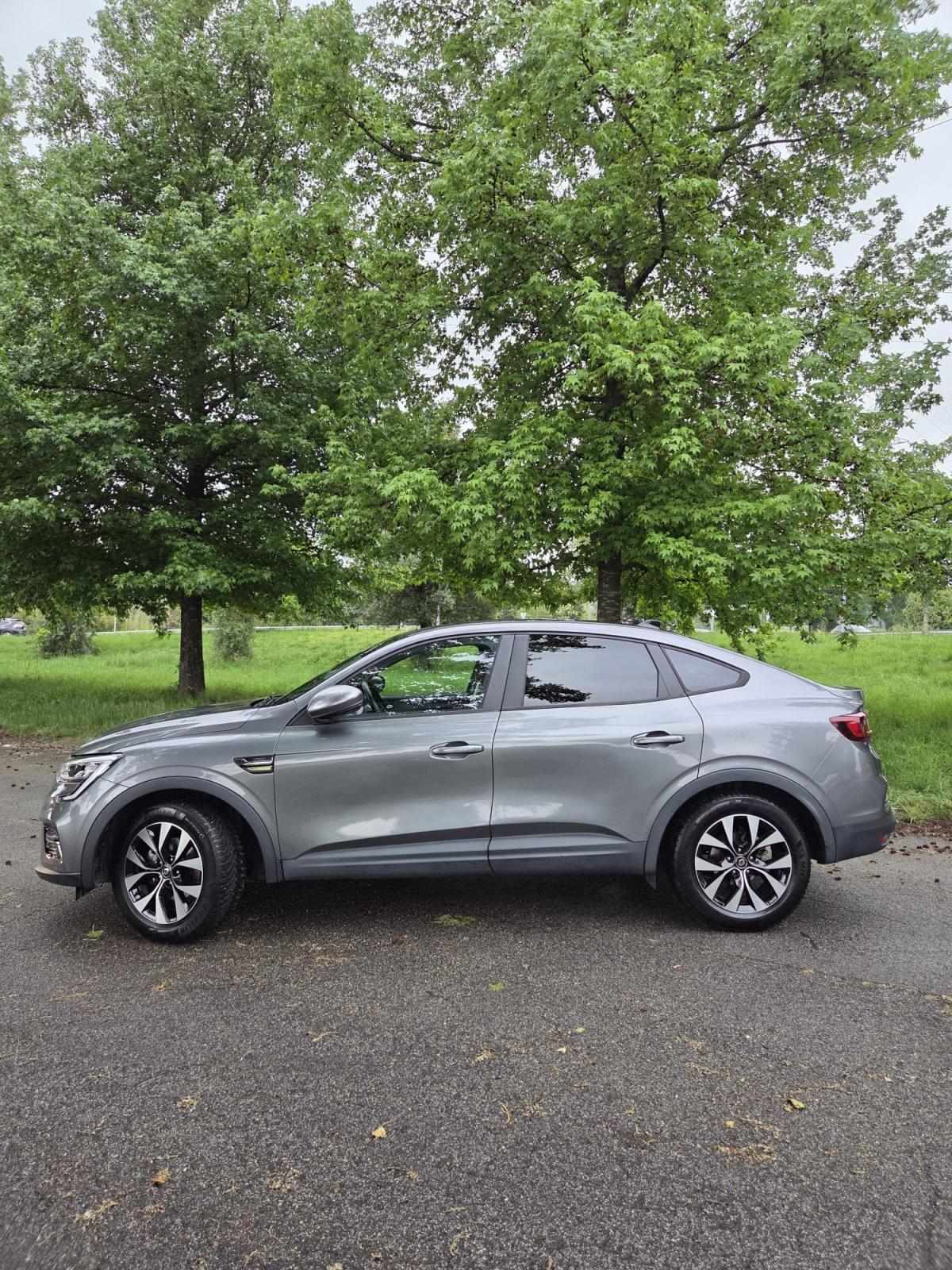 renault-arkana-2022-hibrido-a-gasolina-1598cc