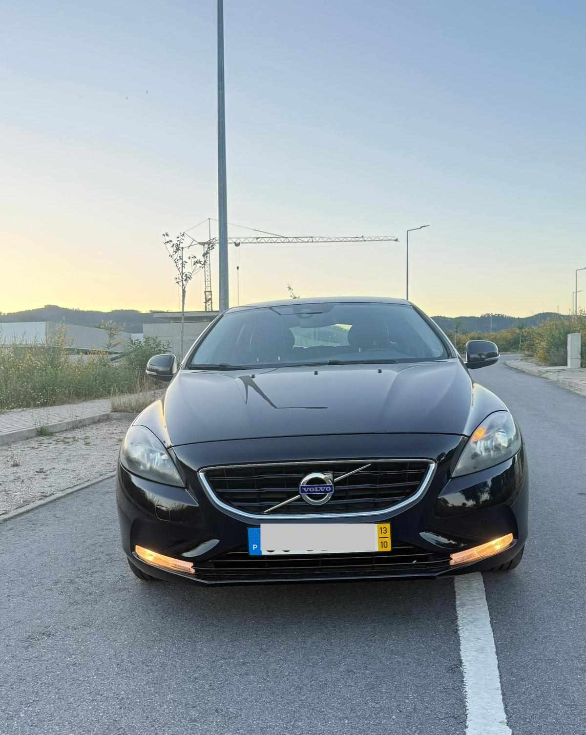 volvo-v40-2013-diesel-1560cc
