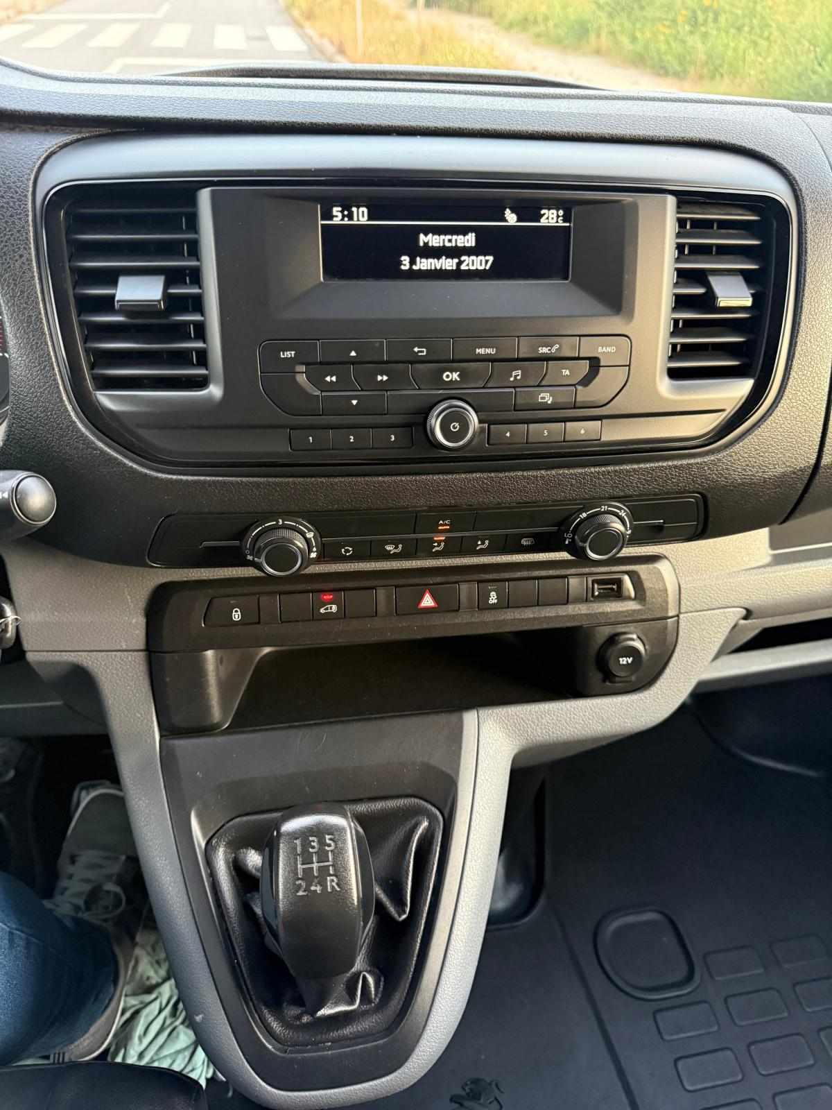 peugeot-expert-2018-diesel-1560cc