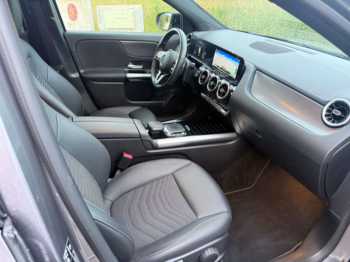 mercedes-benz-gla-2023-diesel-1950cc