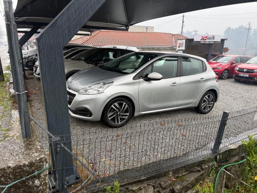 peugeot-208-2016-gasolina-1199cc