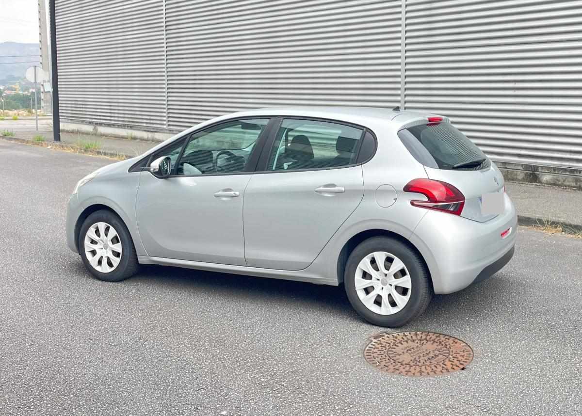 peugeot-208-2015-gasolina-999cc