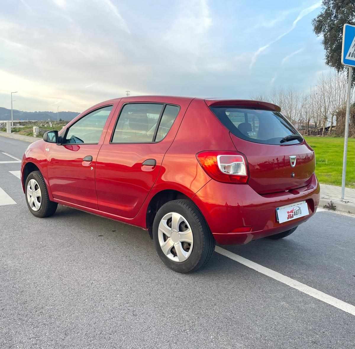 dacia-sandero-2015-diesel-1461cc