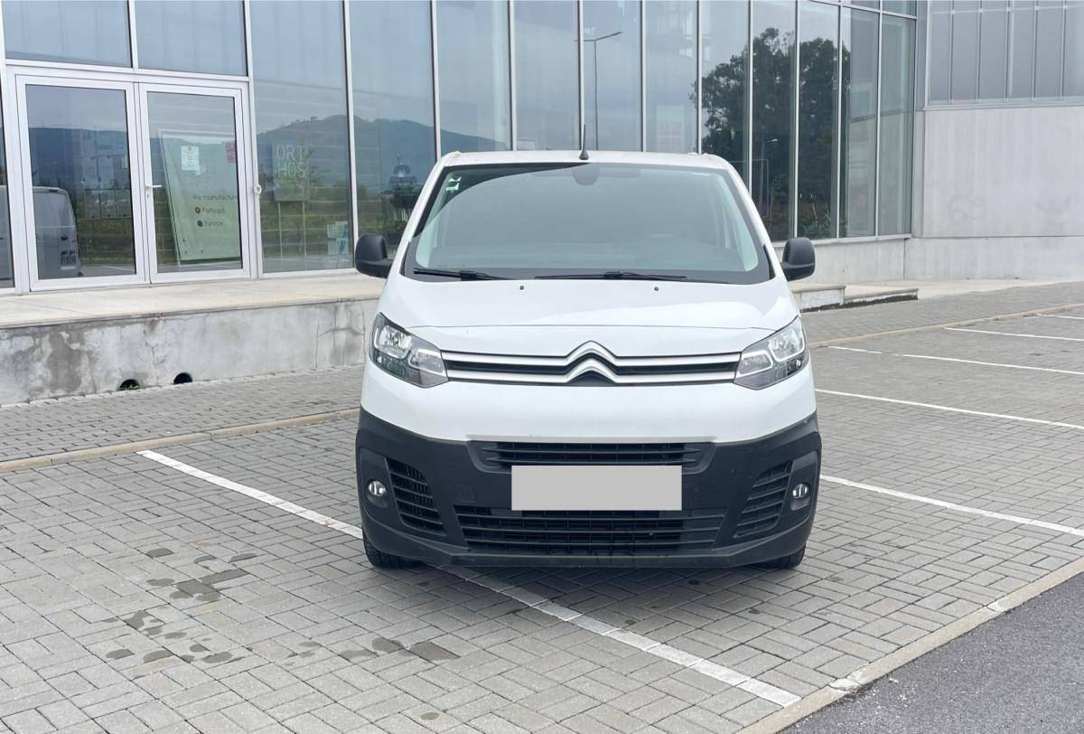citroen-jumpy-2021-diesel-1499cc