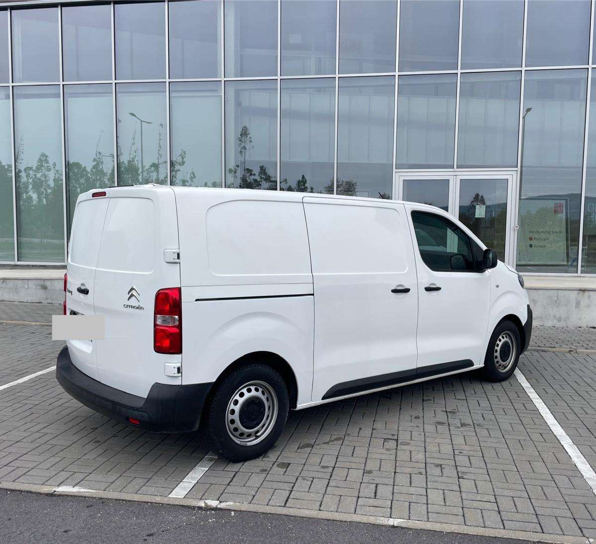 citroen-jumpy-2021-diesel-1499cc