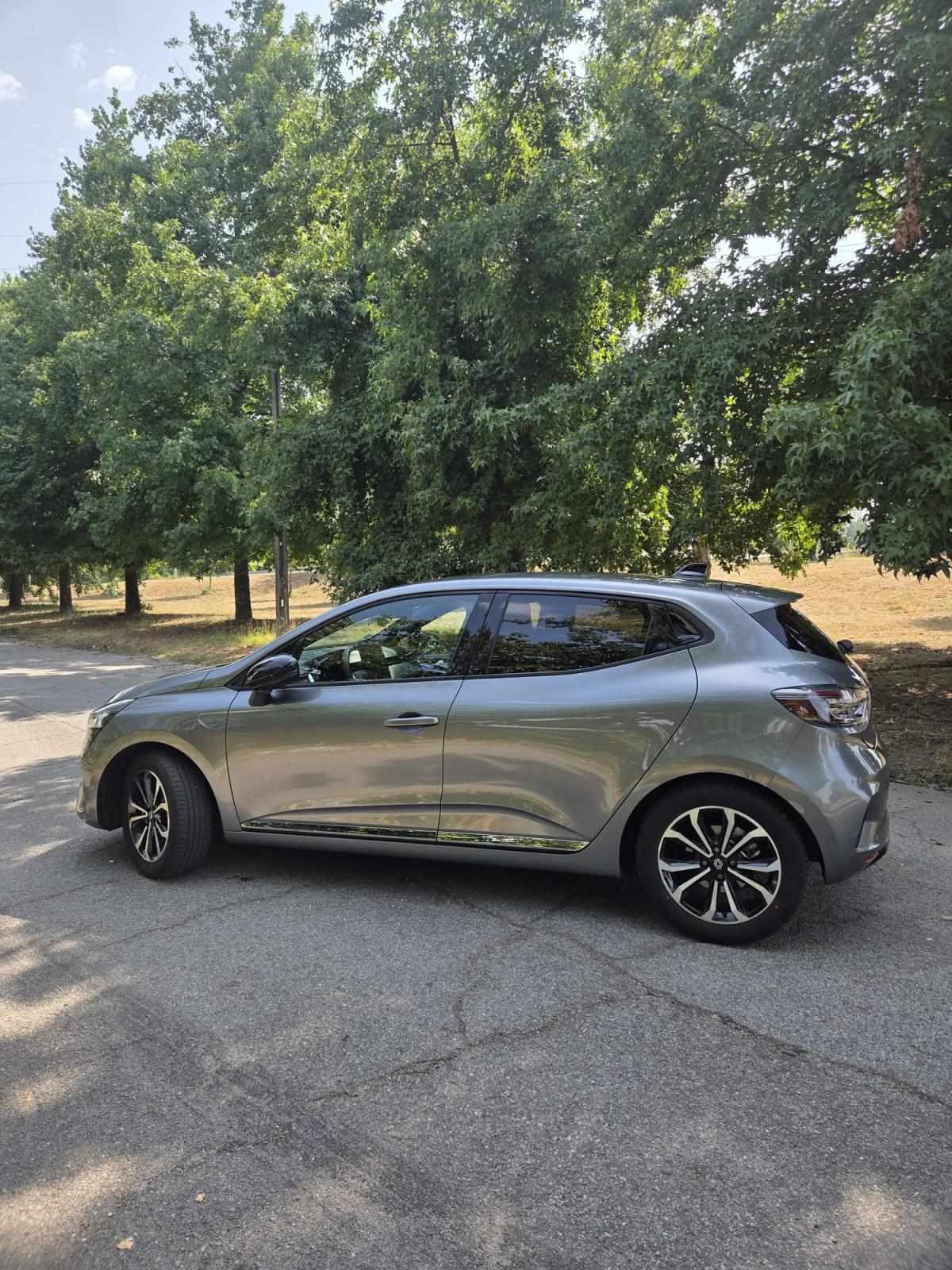 renault-clio-2023-hibrido-a-gasolina-1598cc