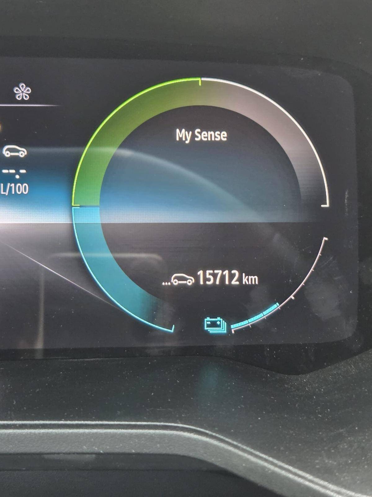 renault-clio-2023-hibrido-a-gasolina-1598cc