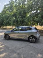 renault-clio-2023-hibrido-a-gasolina-1598cc